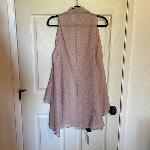 NWT. Avenue 9. Cardigan - Picture 2 of 4